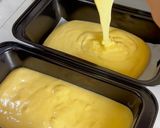Foto langkah ke 5 dari resep Condensed Milk Cotton Cake.