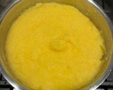 Foto del passaggio 2 della ricetta Mini pandorini di polenta con ripieno di funghi e salsiccia 🍄‍🟫