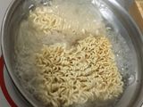 風味炒泡麵（清冰箱料理）
