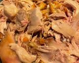 Hình bước làm 2 của món Chicken Mushrooms