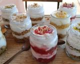 Foto del paso 9 de la receta: Vasitos Variados de Cheesecake y Frutas con Crumble de Avena