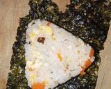 Foto langkah ke 4 dari resep Onigiri.