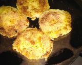 A picture of step 2 of Aloo tikki.