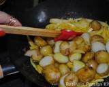 Dupiazeh sibzamini دوپیازه سیب زمینی یا دوپیازه آلو recipe step 5 photo
