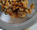 Foto del paso 6 de la receta: Ensalada de langostinos y berberechos