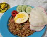 Foto langkah ke 5 dari resep Nasi Goreng Bumbu Instan.