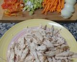 Foto del paso 1 de la receta: Verduras multicolor con pollo y pasta . Fácil y rapidísimo