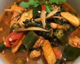 รูปขั้นตอนการทำที่ 4 ของ แกงป่าไก่