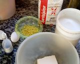 Foto del paso 1 de la receta: Galletitas suaves de limón❤️