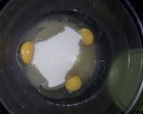 Foto langkah ke 2 dari resep Bolu kukus labu kuning.