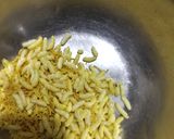 A picture of step 2 of Makhana bhel.