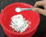 A picture of step 2 of Cheesey Lettuce Omelette.