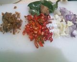 Foto langkah ke 2 dari resep Putren Telur Puyuh Pedas Manis.