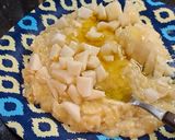 Foto del paso 1 de la receta: Budín de bananas y pera con cubierta crocante de chocolate