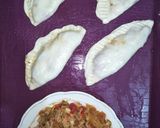 صورة لخطوة 2 من وصفة رغايف بالطون