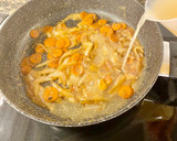 Foto del paso 6 de la receta: Solomillo de cerdo en salsa