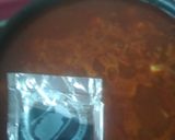 Foto del paso 7 de la receta Arroz negro, crujiente de puerro y langostinos alioli