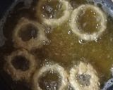Foto langkah ke 2 dari resep (Sourdough Discard) Onion Rings.