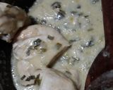 Foto del paso 3 de la receta: Pollo al verdeo con o sin crema