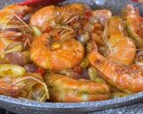 Foto langkah ke 6 dari resep Caramelized Butter Prawn.