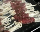 Foto langkah ke 2 dari resep Beef Enoki Rolls #KitaBerbagi.