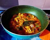 A picture of step 9 of Gobi-Paneer Kadai.
