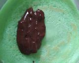 Foto langkah ke 3 dari resep Dadar gulung isi vla chocolatos.