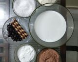 A picture of step 1 of Chocolate Chip Ice Cream.