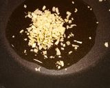 Foto del paso 1 de la receta Calabacín al ajíllo