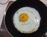 Foto langkah ke 7 dari resep Indomie Goreng Sambel Matah.