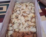 Foto langkah ke 5 dari resep Banana Almond Rolled Oat Cake.