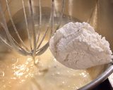 Foto del paso 6 de la receta Bizcocho de manzana y leche evaporada