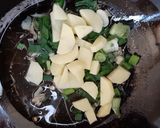 Foto del paso 3 de la receta: Sopa de Choritos y Almejas estilo Thai