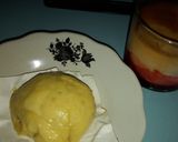 Foto langkah ke 2 dari resep Strawberry Coffee Latte.