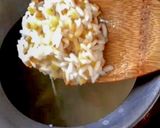 A picture of step 4 of Sarkarai pongal.