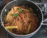 A picture of step 2 of Noodles with vegetables.