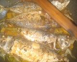 Foto langkah ke 6 dari resep Ikan kembung kecap asam manis.