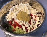 Une image de l'étape 6 de Flan de courgettes blanches aux poivrons rouges, fromage frais et herbes aromatiques.