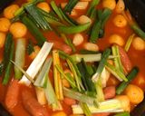 Hình bước làm 3 của món Bánh gạo Hàn Quốc (Tteokbokki)