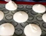 A picture of step 4 of Pork Floss Sponge Cakes.