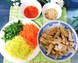 Hình bước làm 1 của món Chân gà trộn xoài xanh