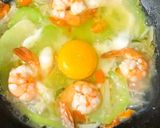 Foto langkah ke 2 dari resep Tumis labu udang orak arik.