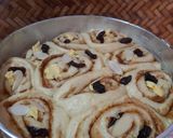 Foto langkah ke 7 dari resep Cinnamon Rolls.