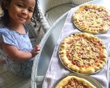 Foto langkah ke 6 dari resep Pizza homemade enak.