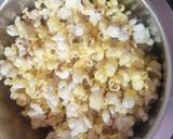 પેરી પેરી પોપકોર્ન(Peri peri popcorn Recipe in Gujarati) રેસીપી સ્ટેપ2ફોટો