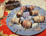Foto del paso 1 de la receta: Dátiles rellenos de queso azul envueltos con bacon