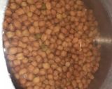 A picture of step 3 of Kala chana.