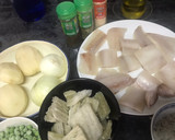 Foto del paso 1 de la receta: Abadejo guisadito con verduras y azafrán
