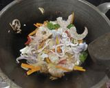 Foto langkah ke 4 dari resep Udang asam manis.