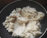 A picture of step 3 of Sama Rice Balls.